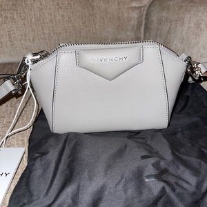 Givenchy Nano Antigona